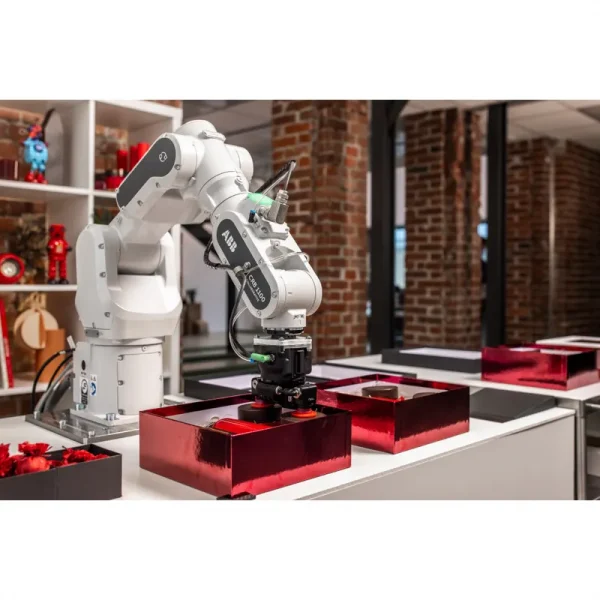ABB industrirobot med gripdon från JE robotteknik och automation